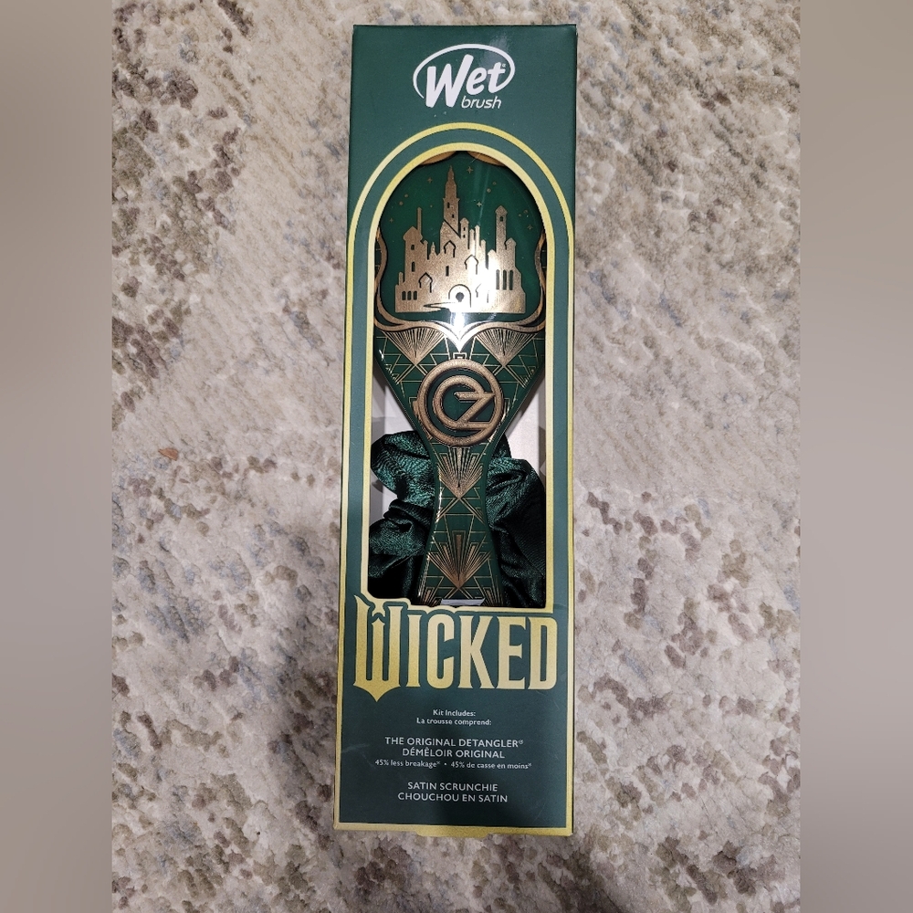 WICKED Emerald City Wet Brush